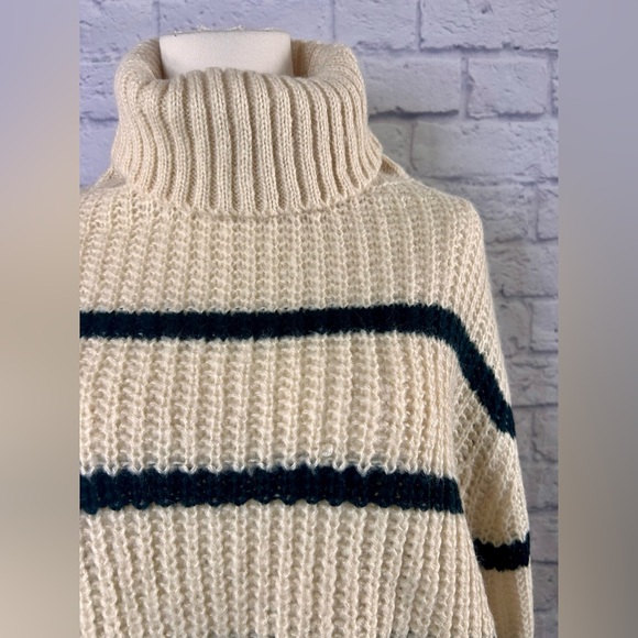 Handmade Turtleneck Pullover Sweater Cream Black Striped Oversized Cozy Casual - Picture 4 of 12